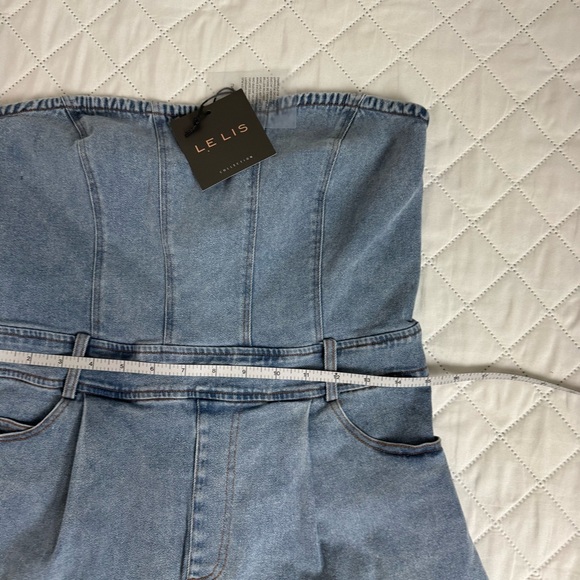LE LIS Women’s Strapless Denim Romper Size M | Light Wash | NWT - Picture 9 of 9